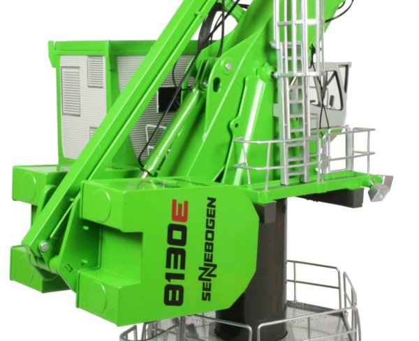 Sennebogen 8130EQ Ballance Arm Material Handler