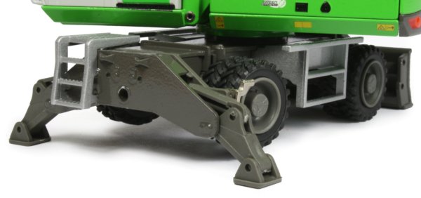 Sennebogen 818E Material Handler